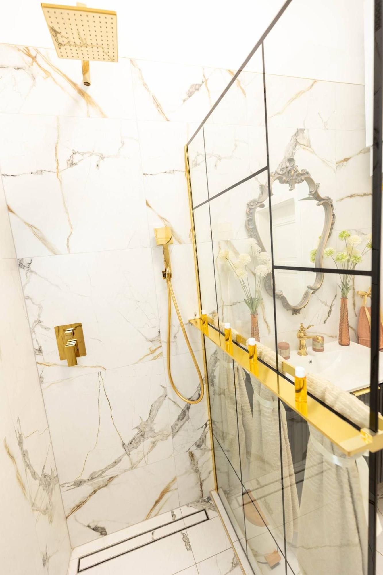 New, Stylish And Spacious Apartment 布拉迪斯拉发 外观 照片